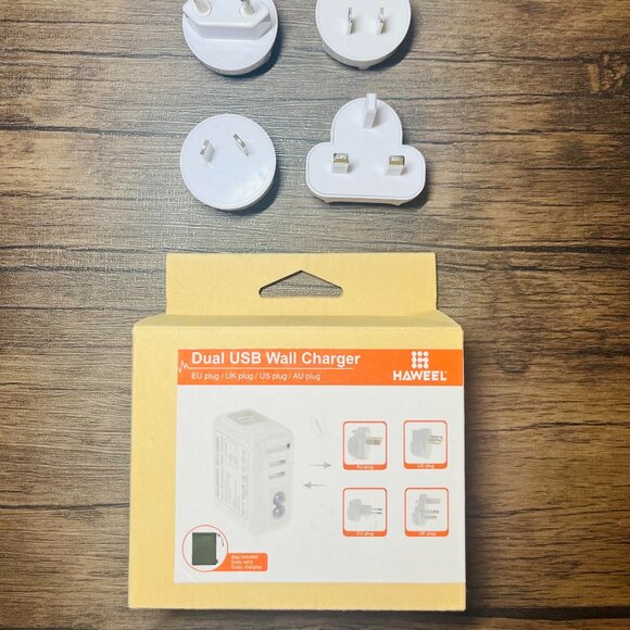 Dual USB Wall Charger Universal Travel Adapter EU / UK / US/ AU with 2 USB Port - Picture 2 of 4